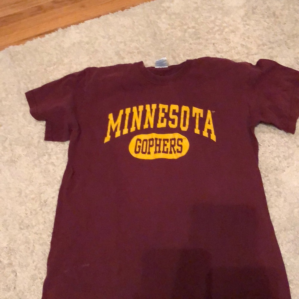 MN GOPHERS shirt